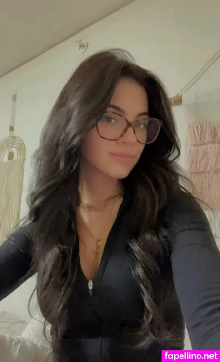 Mia Sweitzer 1 OnlyFans Thumbnail #UhgR3yj8QH
