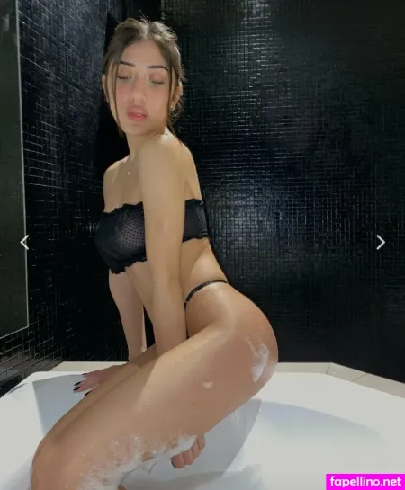 Mia Valencia OnlyFans Thumbnail #IbfKHsBrRk