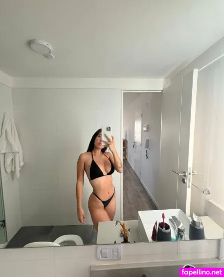 Mia Valentina OnlyFans Thumbnail #M3rGS8CKkC
