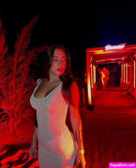 Mia Valentina OnlyFans Thumbnail #vG2uTUtgUC