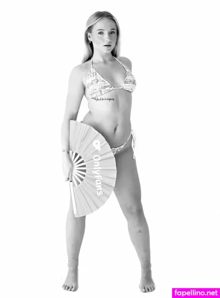 Mia Winward Dunn 1 OnlyFans Thumbnail #MGTITtvLsk