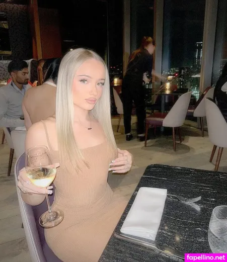 Mia Winward Dunn 1 OnlyFans Thumbnail #b3i0o06RY3