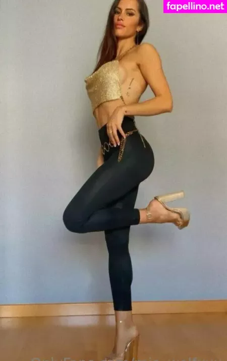 Mia Wolfxxx OnlyFans Thumbnail #H8sfyiI2sM