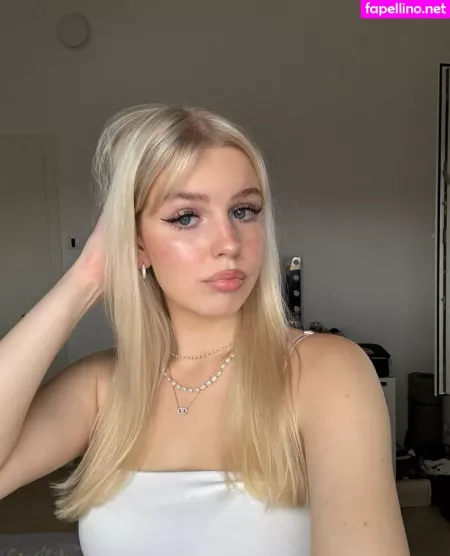 Mia OnlyFans Thumbnail #F41feJ9HEI