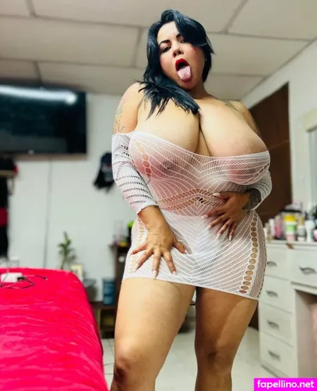 Mia8905 OnlyFans Thumbnail #qYuvPFqR1E