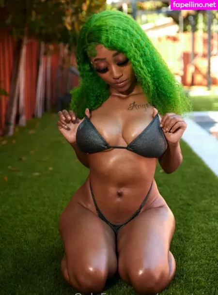 Miaa Tvvv OnlyFans Thumbnail #TuJ2rwdAxB