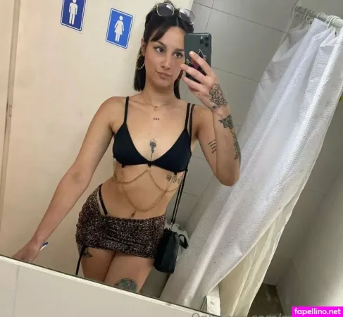 Miaasanchezzz OnlyFans Thumbnail #2snmipm3qR