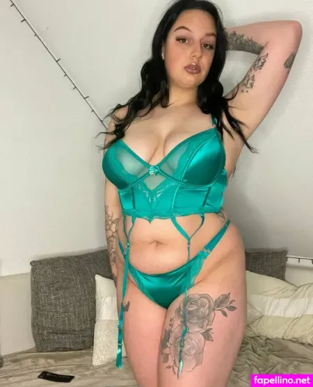 Miaawolffyyy OnlyFans Thumbnail #OSBahtNyrb