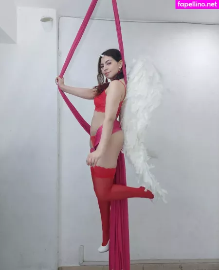 Miabasagnes Aerialist OnlyFans Thumbnail #XQXtj50wQL