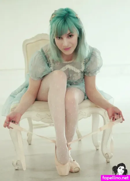 Miabelle 2 OnlyFans Thumbnail #D7r2HZtTFE