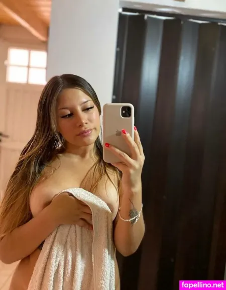 Miablazee OnlyFans Thumbnail #oELuBJZeNM