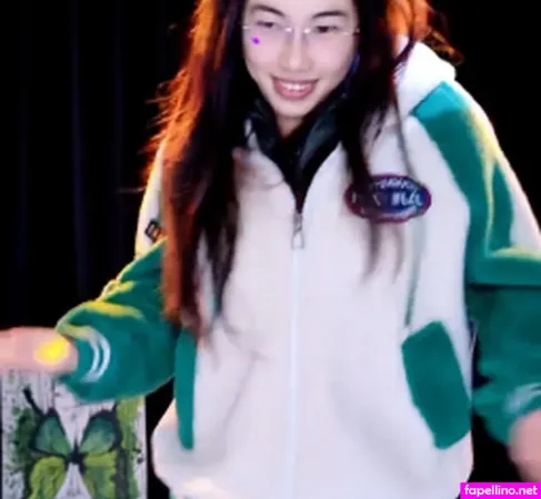 Miabomb OnlyFans Thumbnail #LvuipCff8G