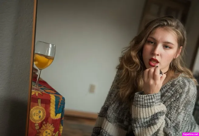 Miacara OnlyFans Thumbnail #6QLYXmvRK3