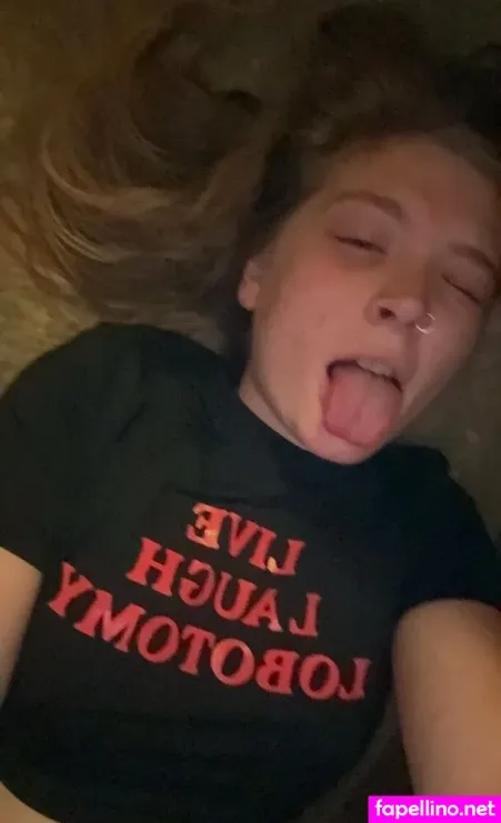 Miacara OnlyFans Thumbnail #gYB8jEJEB3