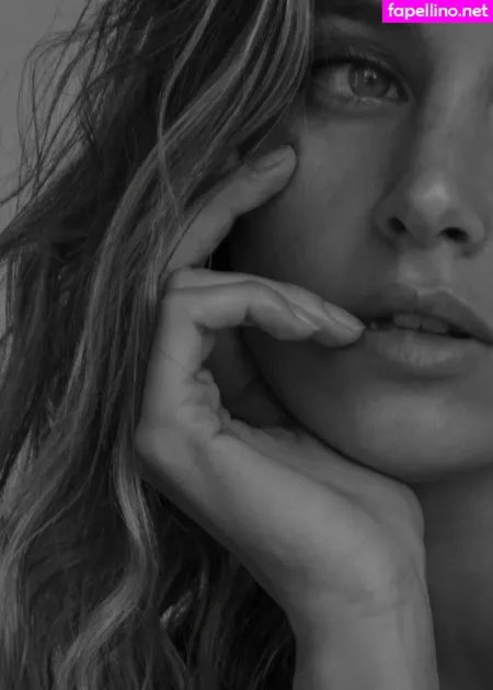 Miacbell OnlyFans Thumbnail #WeeUl9fOAl