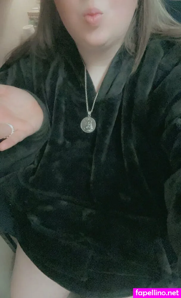 miacloverxx, miahollyxx Nude Leaked OnlyFans Photo #6QP91sM9au