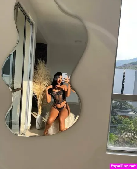 Miacollinss OnlyFans Thumbnail #LZaIRV7pcD