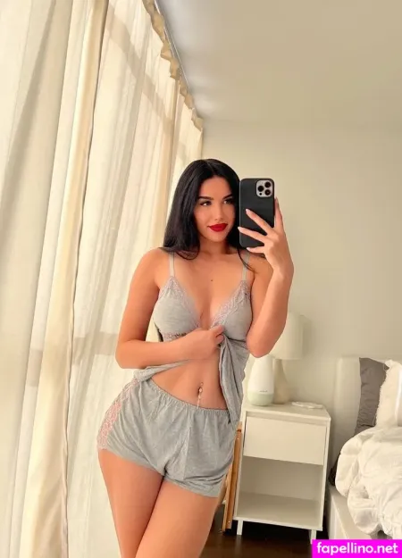 Miafallsfree Main Profile Photo