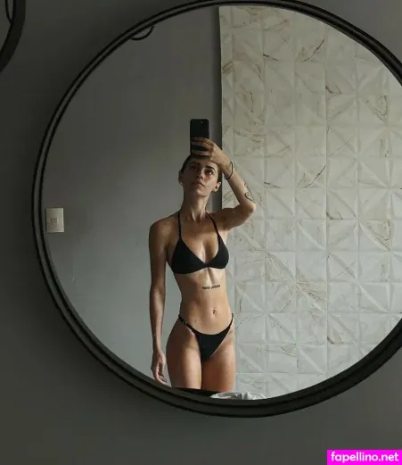 Miafarache OnlyFans Thumbnail #F1uTkG38Od