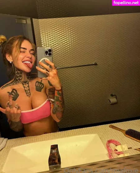 Miafoxie OnlyFans Thumbnail #6Fj656zniU