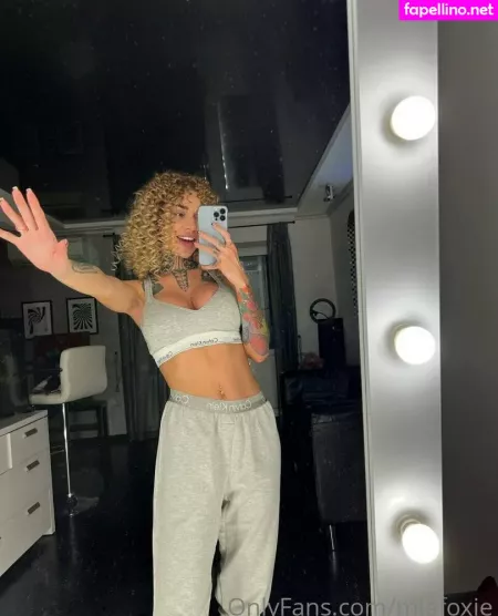 Miafoxie OnlyFans Thumbnail #R666JWty4o