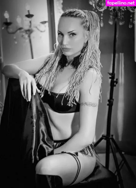 Miafreefree OnlyFans Thumbnail #J5Jmll0SoP