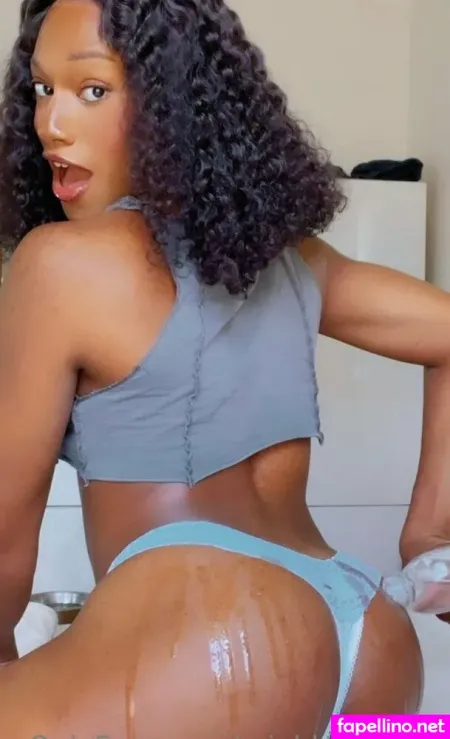 Miahkaelafree OnlyFans Thumbnail #MueIIQ4nHH