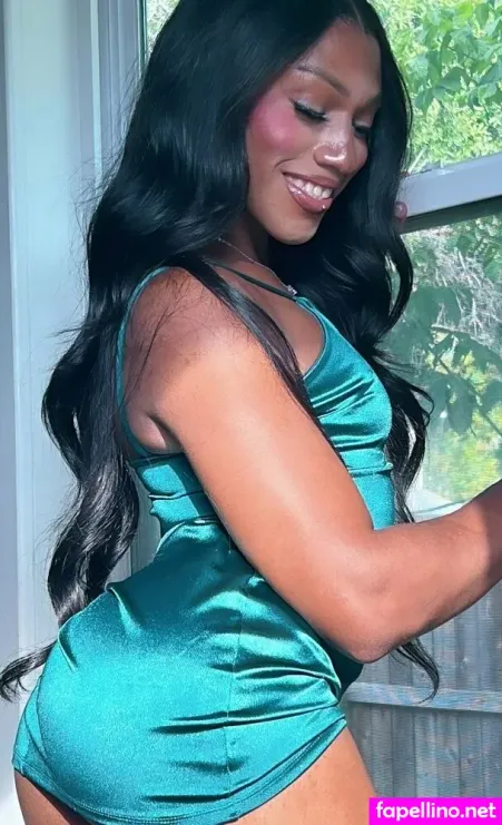 Miahkaelafree OnlyFans Thumbnail #a2PpW5yeGC