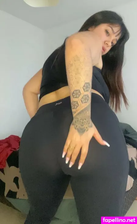 Miahot04 OnlyFans Thumbnail #2UmbzFPTA2