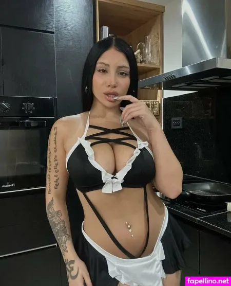 Miakeller OnlyFans Thumbnail #8HCNbKZwD9