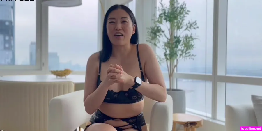 Mialeenyc OnlyFans Thumbnail #wVoO96tVIW