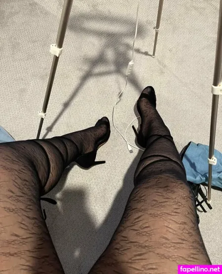 Mialombardi2 OnlyFans Thumbnail #Cp7Nr4U1MF
