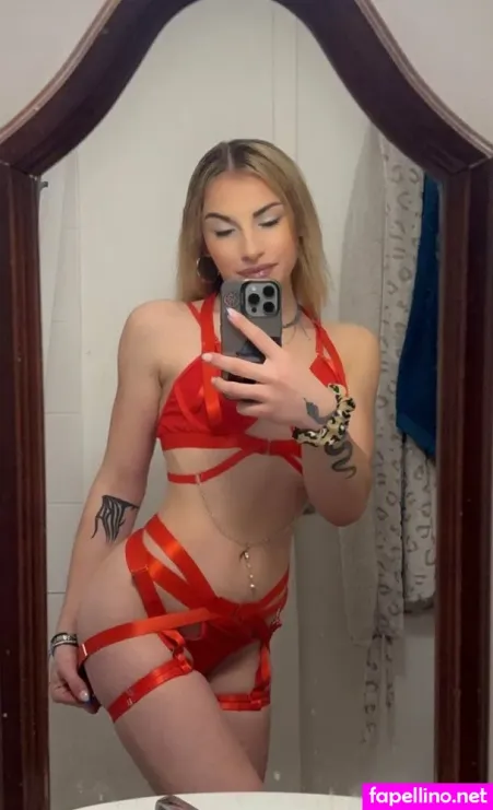 Mialouve OnlyFans Thumbnail #7xDEfiOlKx
