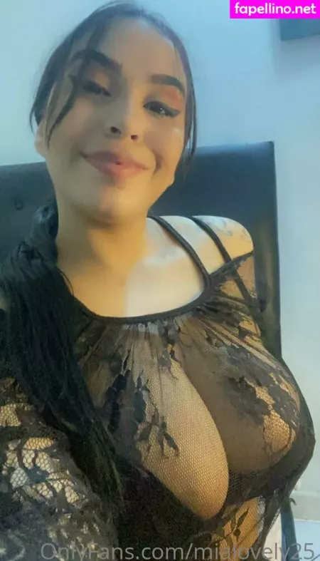 Mialovely25 OnlyFans Thumbnail #F6pizxEAdW