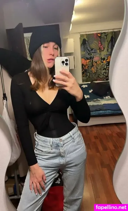 Mialure OnlyFans Thumbnail #IIckhEHMfH
