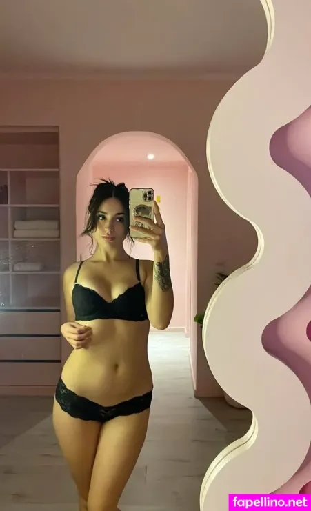 Miamaeeee OnlyFans Thumbnail #YsQckQbGCA