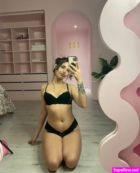 Miamaeeee OnlyFans Thumbnail #qMyrNFozbc