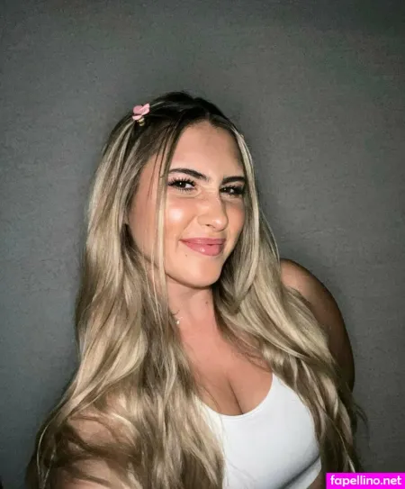 Miameetsworld OnlyFans Thumbnail #1LaRXc6CsG