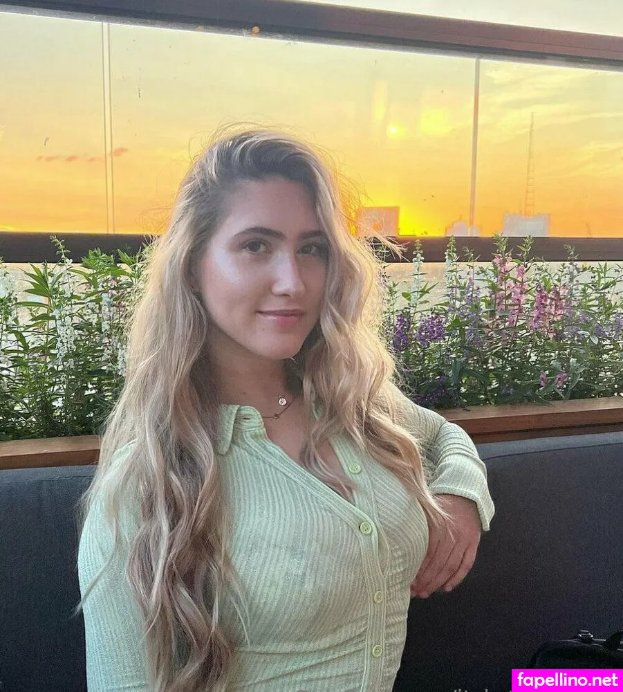 miameetsworld, mirmeetsworld Nude Leaked OnlyFans Photo #1gFWbufTc0