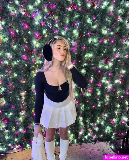 Miameetsworld OnlyFans Thumbnail #QflLwNnXei