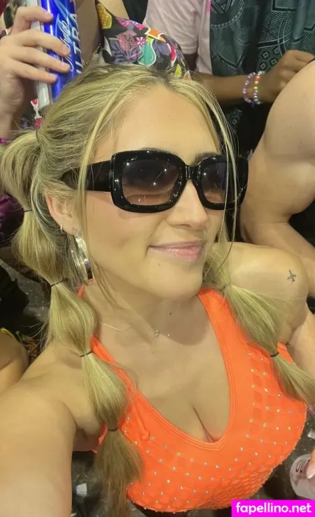 Miameetsworld OnlyFans Thumbnail #UYlQnJ47zT