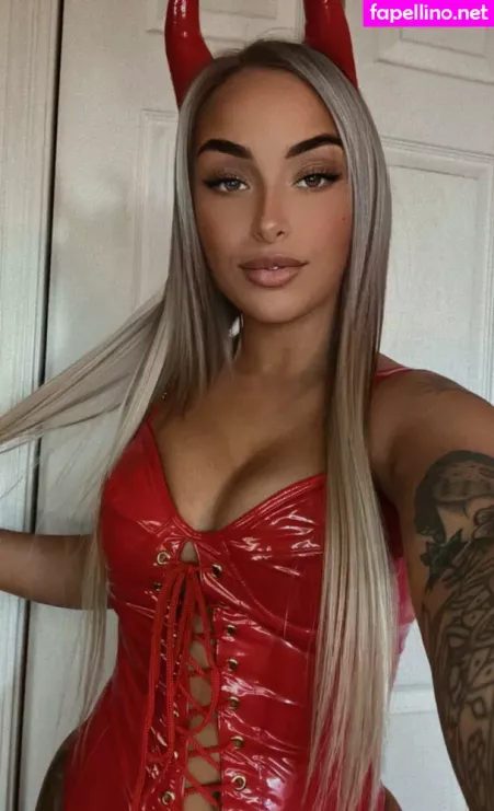 Miami Chelle OnlyFans Thumbnail #EFRYJ2ojiM