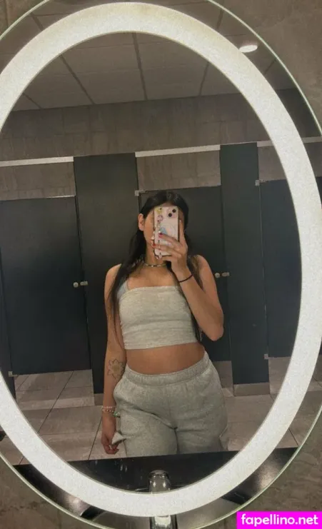 Miamira111 OnlyFans Thumbnail #9yrlPJlqFm