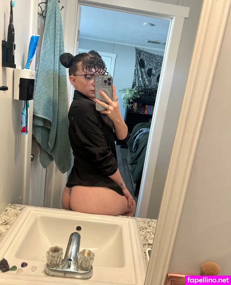 miamommymilkers, mommymilkersofficial Nude Leaked OnlyFans Photo #ZoyMe1v4n2