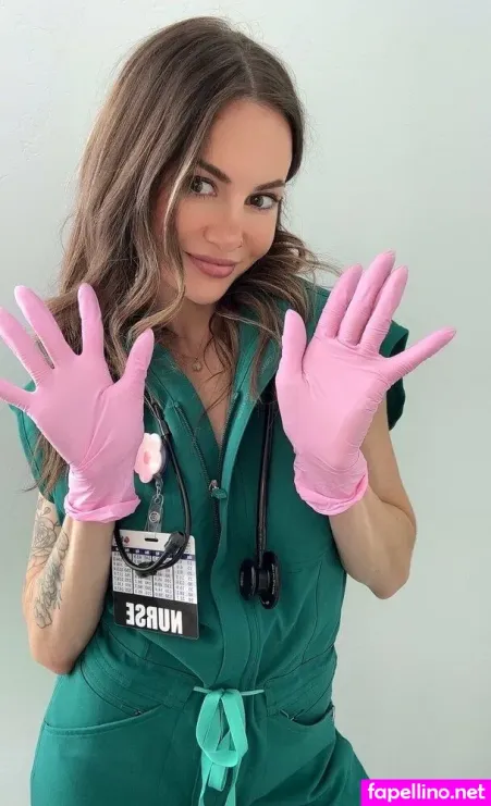 Miamonroefans OnlyFans Thumbnail #THS5H7JoNg