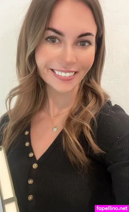 Miamonroefans OnlyFans Thumbnail #sMrHGhWQP3