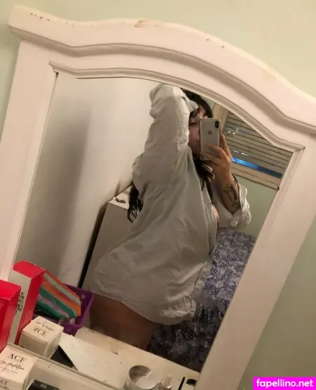 Miamoore1 OnlyFans Thumbnail #RFfGaYNI1U