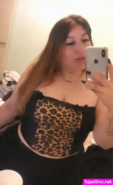 Miamoore1 OnlyFans Thumbnail #r9NqWgEqYc