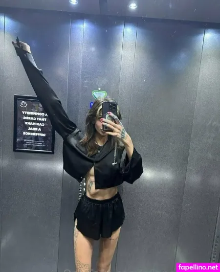 Mianextdooor OnlyFans Thumbnail #9gPLwi0hv0