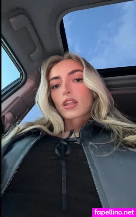 Miaoliviaa OnlyFans Thumbnail #KCKbp7h1n2